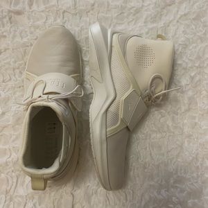 FENTY by Rihanna “The Trainer High” x PUMA